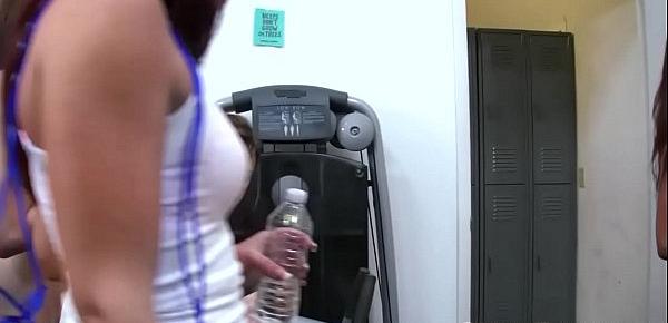  University babes have a pussy licking orgy in the gym